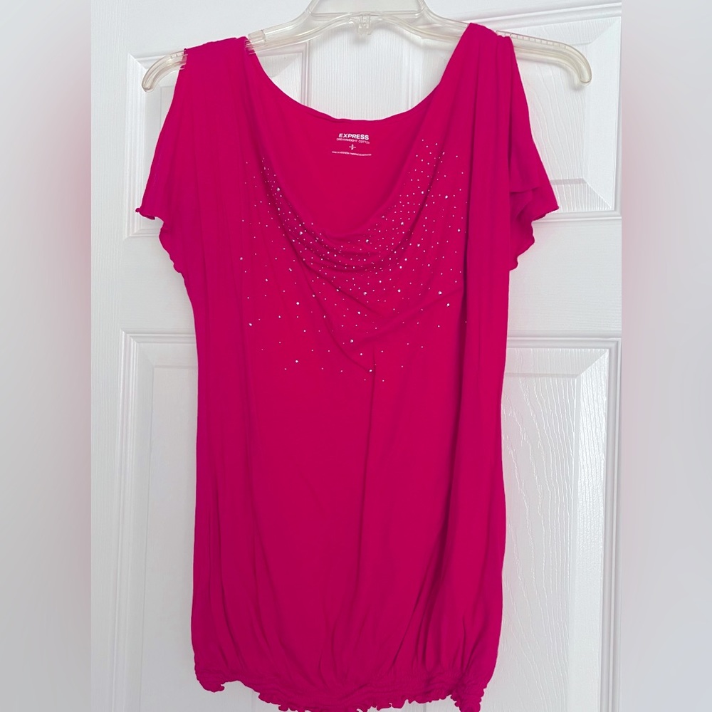 Express casual dress fuchsia top with cowl neckline